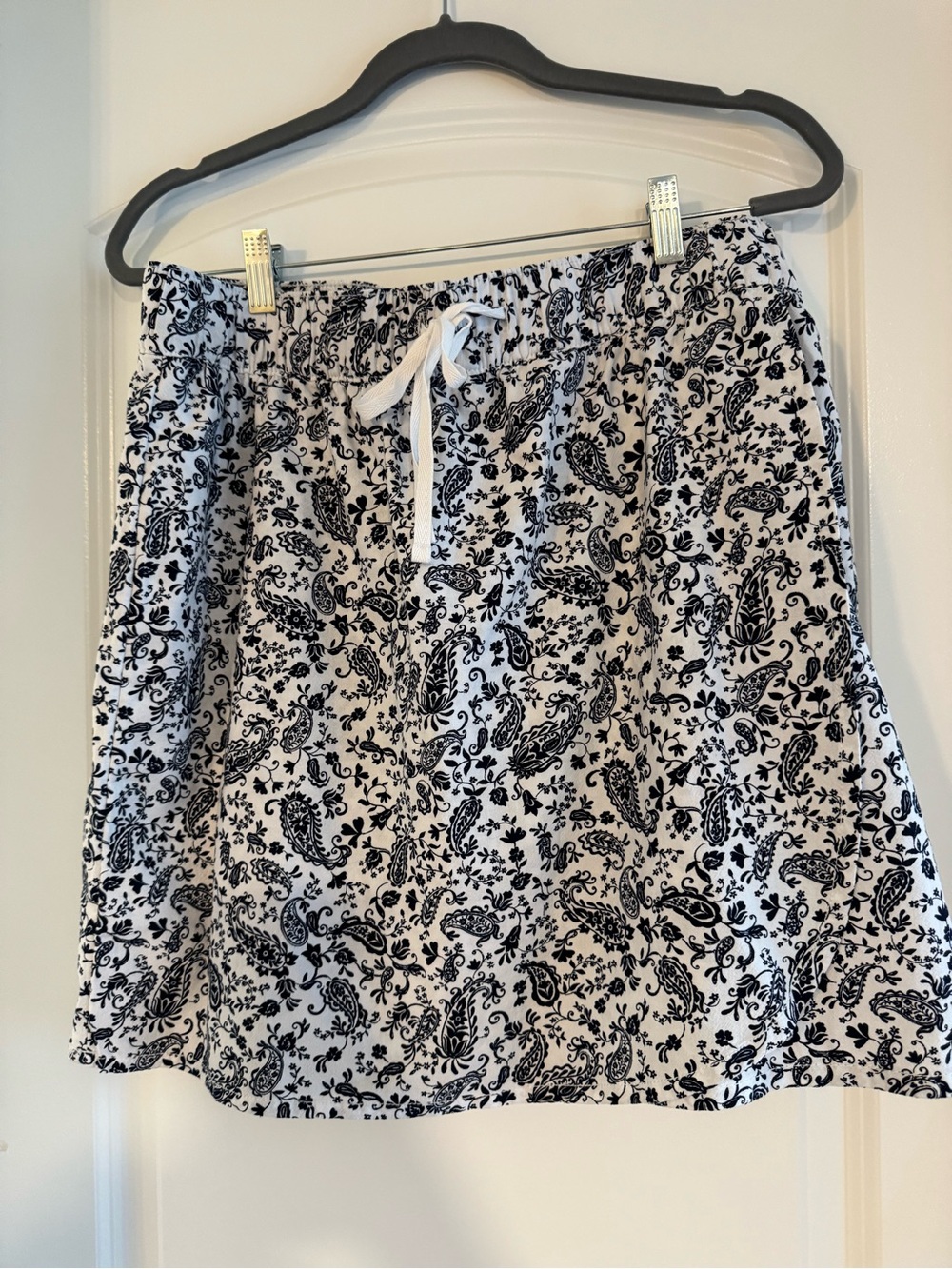 Kim Rogers Black & White Paisley A-Line Drawstring Skirt